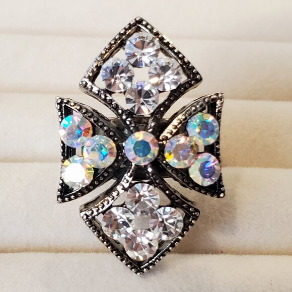 Vintage Maltese Cross Ring Iridescent Aurora Borealis & Clear Rhinestone Sparkly - Picture 1 of 6
